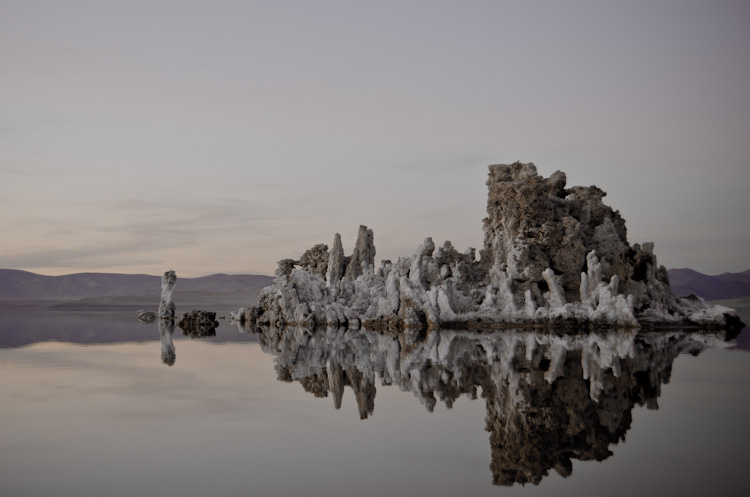 tufas at mono lake tufas at mono lake